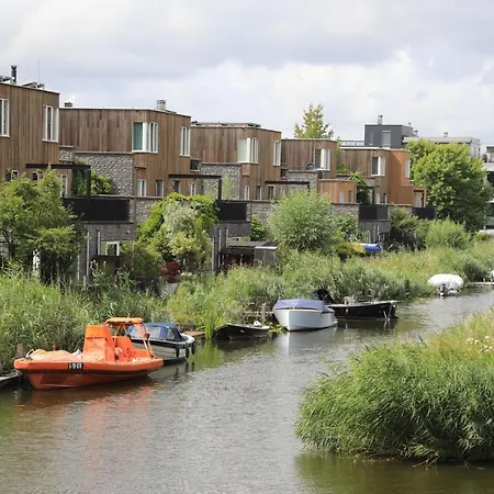 Bed & Breakfast De Zwanebloem 4*