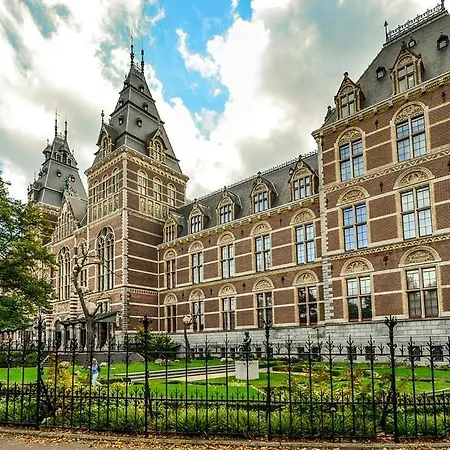 Bed & Breakfast De Zwanebloem 2*