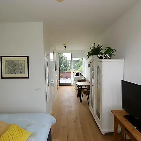 De Zwanebloem Bed & Breakfast 4*