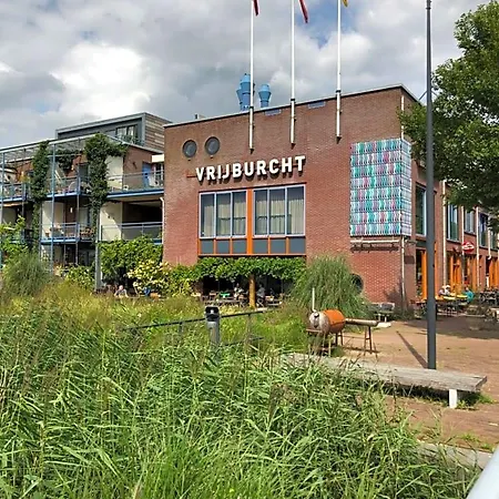De Zwanebloem Bed & Breakfast
