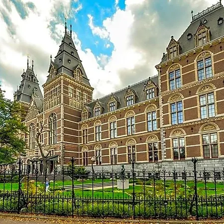 De Zwanebloem 4*